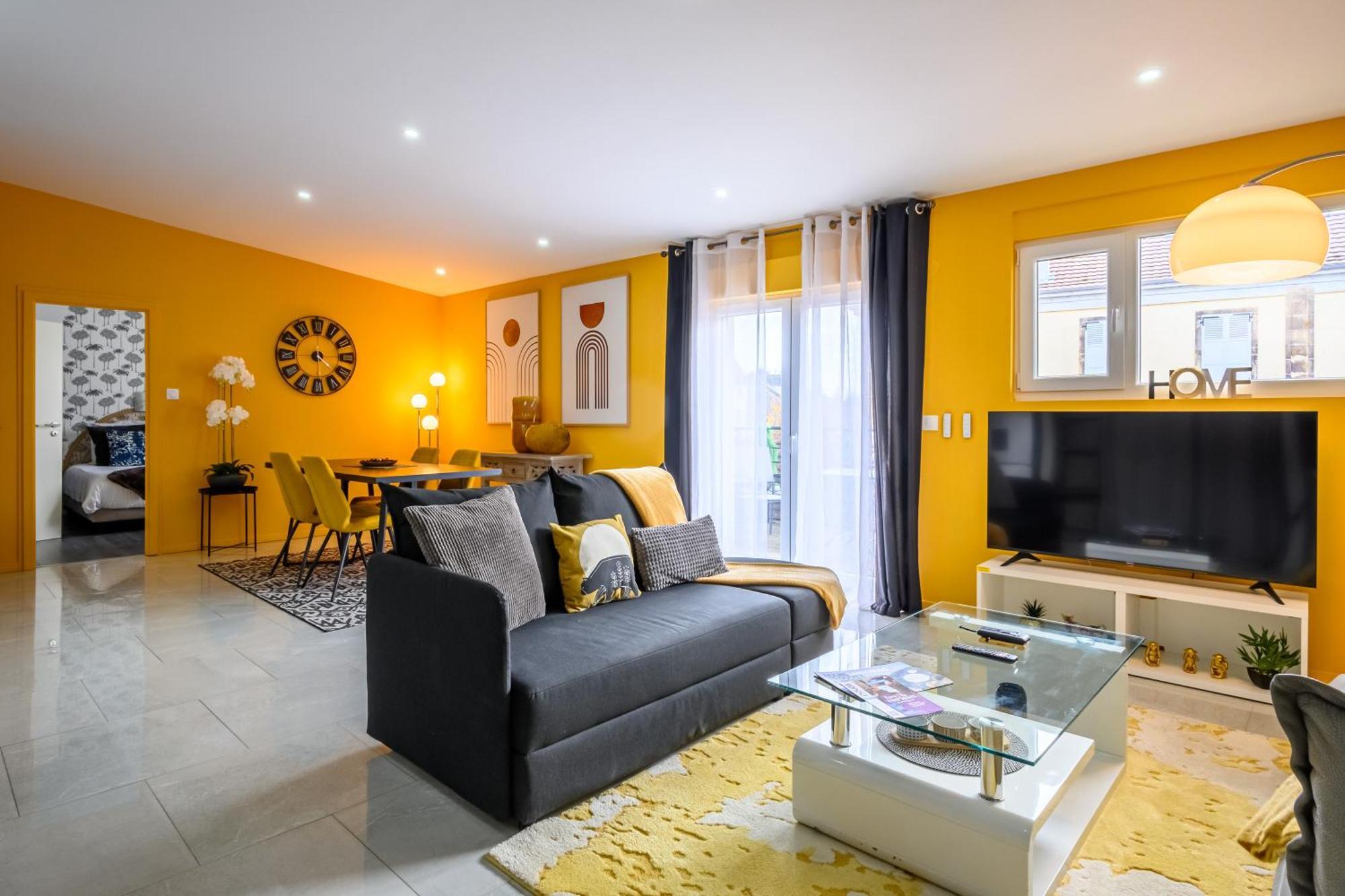 Le Charles Apartment มงเบลียาร์ ภายนอก รูปภาพ