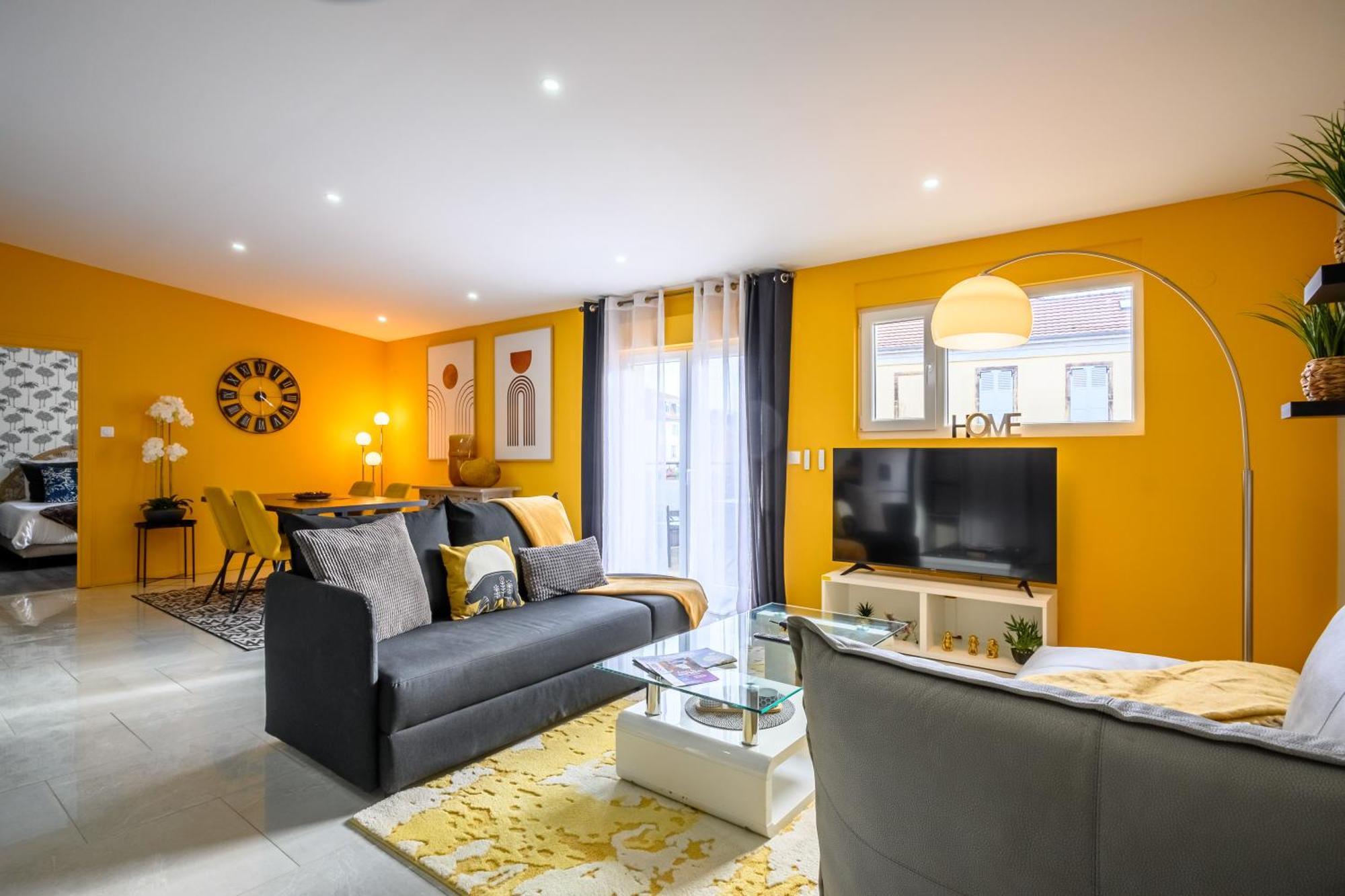 Le Charles Apartment มงเบลียาร์ ภายนอก รูปภาพ
